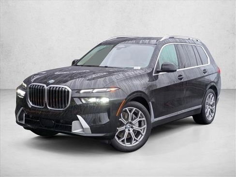 Used 2024 BMW X7 xDrive40i w/ Premium Package image 1