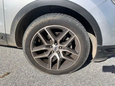 Used 2018 Ford Explorer Sport w/ Equipment Group 401A image 30