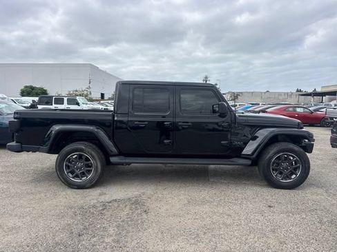 Used 2020 Jeep Gladiator Overland w/ Popular Equipment Package AWD/4WD image 4