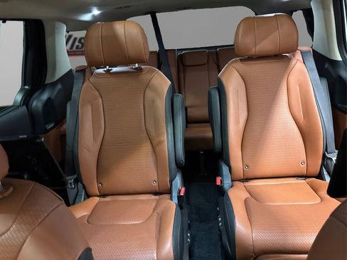 Used 2024 Kia Carnival SX Prestige image 21