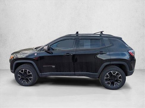 Used 2019 Jeep Compass Trailhawk w/ Cold Weather Group image 8