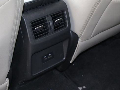 Used 2021 Nissan Rogue SV FWD image 18