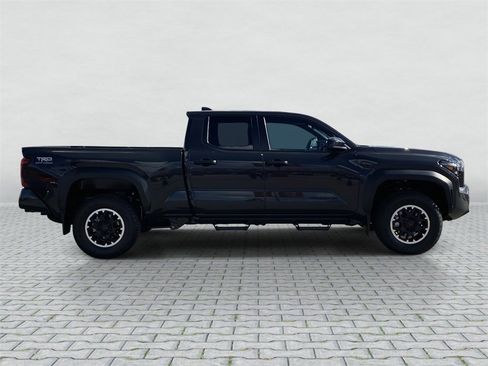 Certified 2026 Toyota Tacoma TRD Off-Road image 8