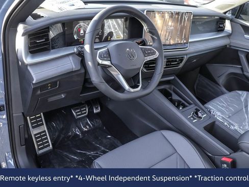 New 2026 Volkswagen Tiguan SE R-Line image 4