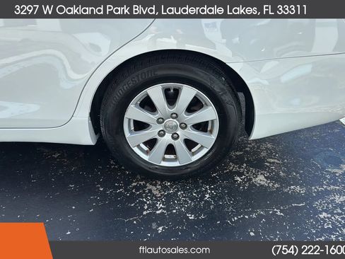 Used 2009 Toyota Camry Hybrid image 17