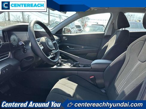 Used 2024 Hyundai Elantra SEL w/ Convenience Package FWD image 13