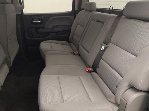 Used 2018 Chevrolet Silverado 1500 Custom w/ Custom Value Package image 18