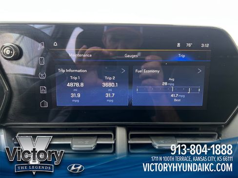 Used 2025 Chevrolet Trax LT FWD image 19