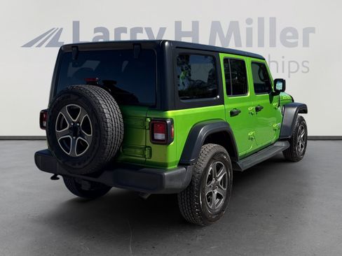Used 2018 Jeep Wrangler Unlimited Sport S AWD/4WD image 5