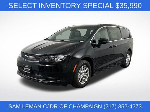 New 2026 Chrysler Voyager LX image 3