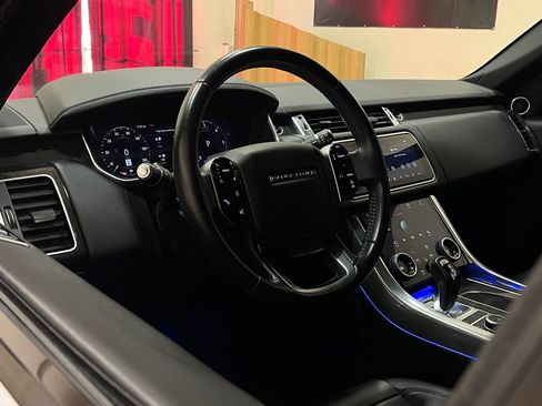 Used 2019 Land Rover Range Rover Sport HSE image 15