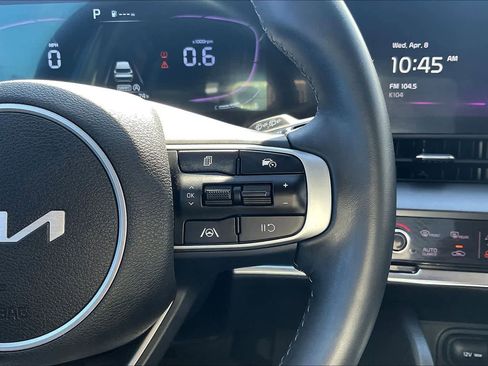 Certified 2025 Kia Sportage EX image 25