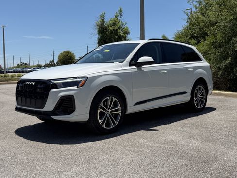 Used 2026 Audi Q7 3.0T Premium w/ Convenience Plus Package AWD/4WD image 9