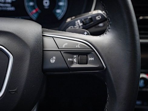 Certified 2025 Audi Q5 2.0T Premium w/ Convenience Plus Package image 25