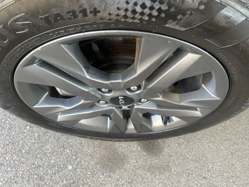 Certified 2023 Kia Seltos S w/ Navigation Package AWD/4WD image 46