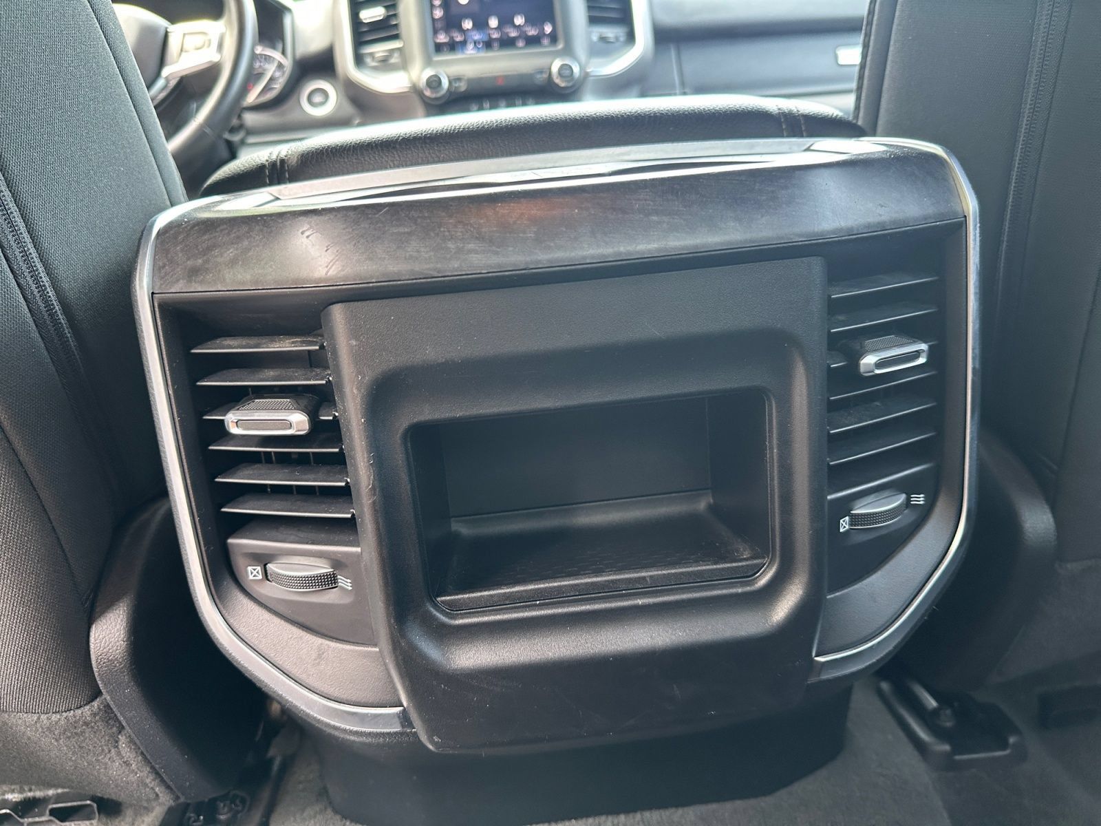 Used 2024 RAM 1500 Big Horn AWD/4WD image 35