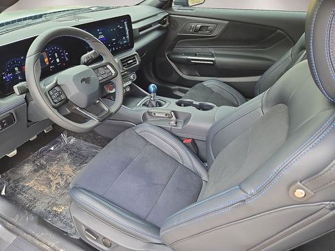 Used 2025 Ford Mustang Dark Horse RWD image 16