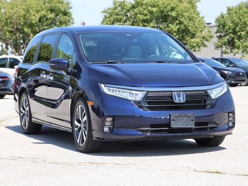 Used 2024 Honda Odyssey Touring image 4