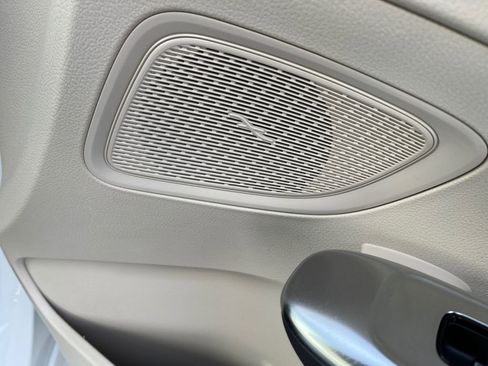 Certified 2023 Mercedes-Benz C 300 4MATIC Sedan image 17