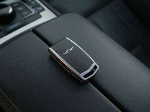 Used 2019 Genesis G80 5.0 Ultimate image 9