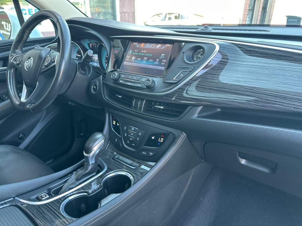 Used 2018 Buick Envision Essence FWD image 10