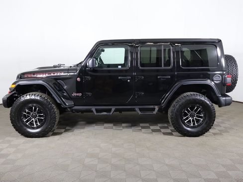 Used 2024 Jeep Wrangler Unlimited Rubicon AWD/4WD image 18