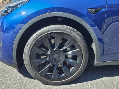 Used 2023 Tesla Model Y RWD image 18