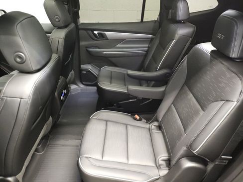 New 2026 Buick Enclave Sport Touring w/ Power Package image 28