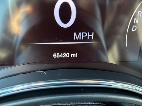 Used 2019 Jeep Grand Cherokee Altitude image 15