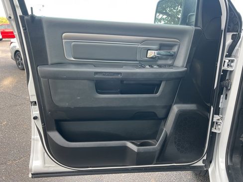 Used 2024 RAM 1500 Classic SLT image 19