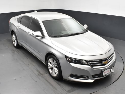 Used 2015 Chevrolet Impala LT image 17