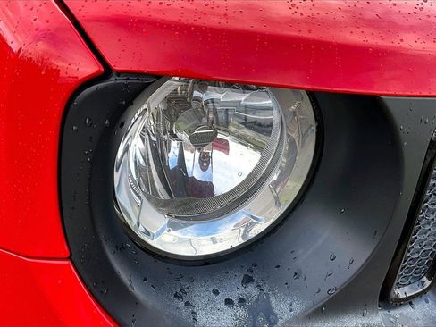 Used 2018 Jeep Renegade Sport w/ Power & Air Group image 28