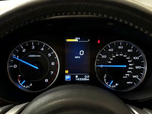 Used 2019 Subaru Ascent Limited AWD/4WD image 21