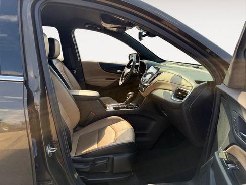 Used 2024 Chevrolet Equinox Premier FWD image 15