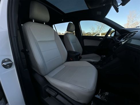 Used 2019 Volkswagen Tiguan SEL R-Line w/ 3rd Row Seat Package image 25