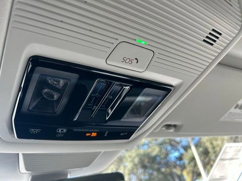 New 2026 Volkswagen Tiguan SE FWD image 61