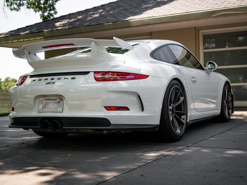 Used 2015 Porsche 911 GT3 RWD image 20