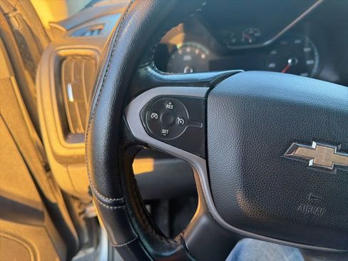 Used 2018 Chevrolet Colorado LT w/ LT Convenience Package image 12