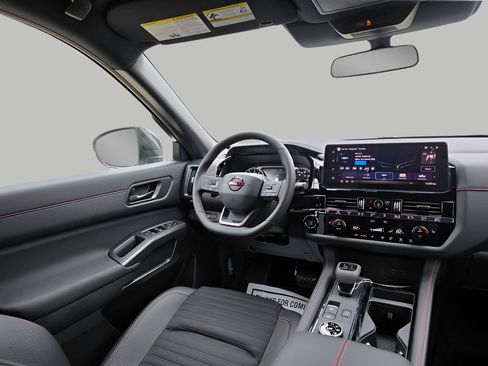 New 2026 Nissan Pathfinder Rock Creek AWD/4WD image 13