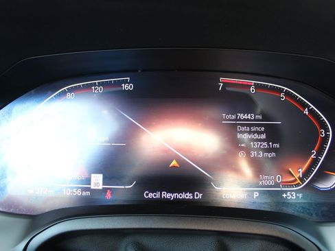 Used 2021 BMW 330i Sedan w/ Premium Package image 32