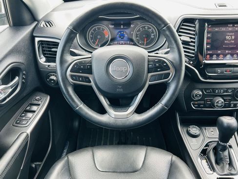 Used 2019 Jeep Cherokee Limited AWD/4WD image 13