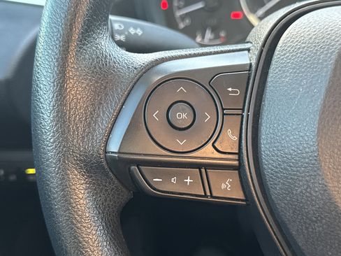 Used 2022 Toyota Corolla LE image 14