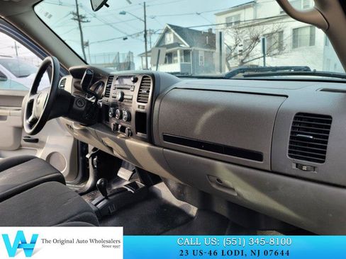 Used 2011 GMC Sierra 2500 W/T w/ Snow Plow Prep Package image 13