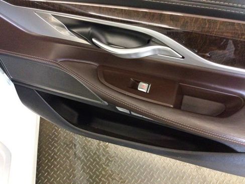 Used 2016 BMW 750i xDrive AWD/4WD image 6