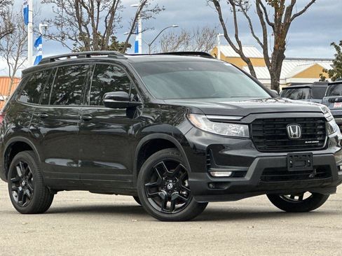 Used 2024 Honda Passport Black Edition image 2