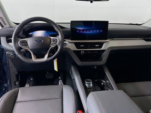New 2026 Ford Explorer Active w/ Active Comfort Package image 27