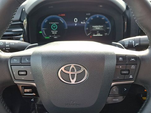 Certified 2025 Toyota Camry XSE image 18