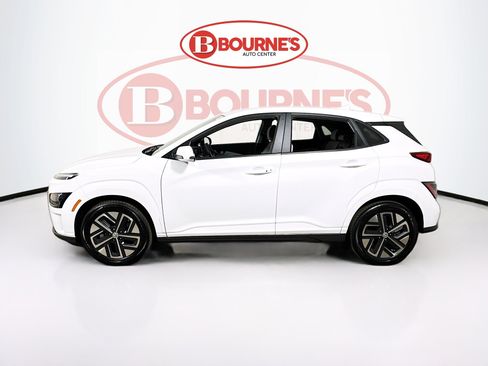 Used 2023 Hyundai Kona SE image 7