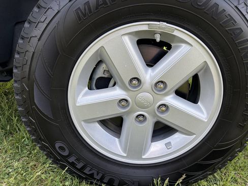 Used 2008 Jeep Wrangler X image 22