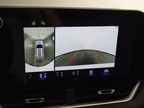 Used 2025 Chevrolet Equinox LT w/ Safety and Technology Package image 33